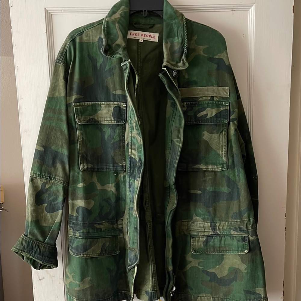 Free People Seize The Day Camouflage Green Jacket - Picture 4 of 5